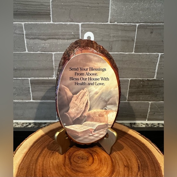 Vintage 80’s Wood Slice Religious Praying Hands Wall Hanging Prayer 8.5” x 5.25” - Picture 2 of 8